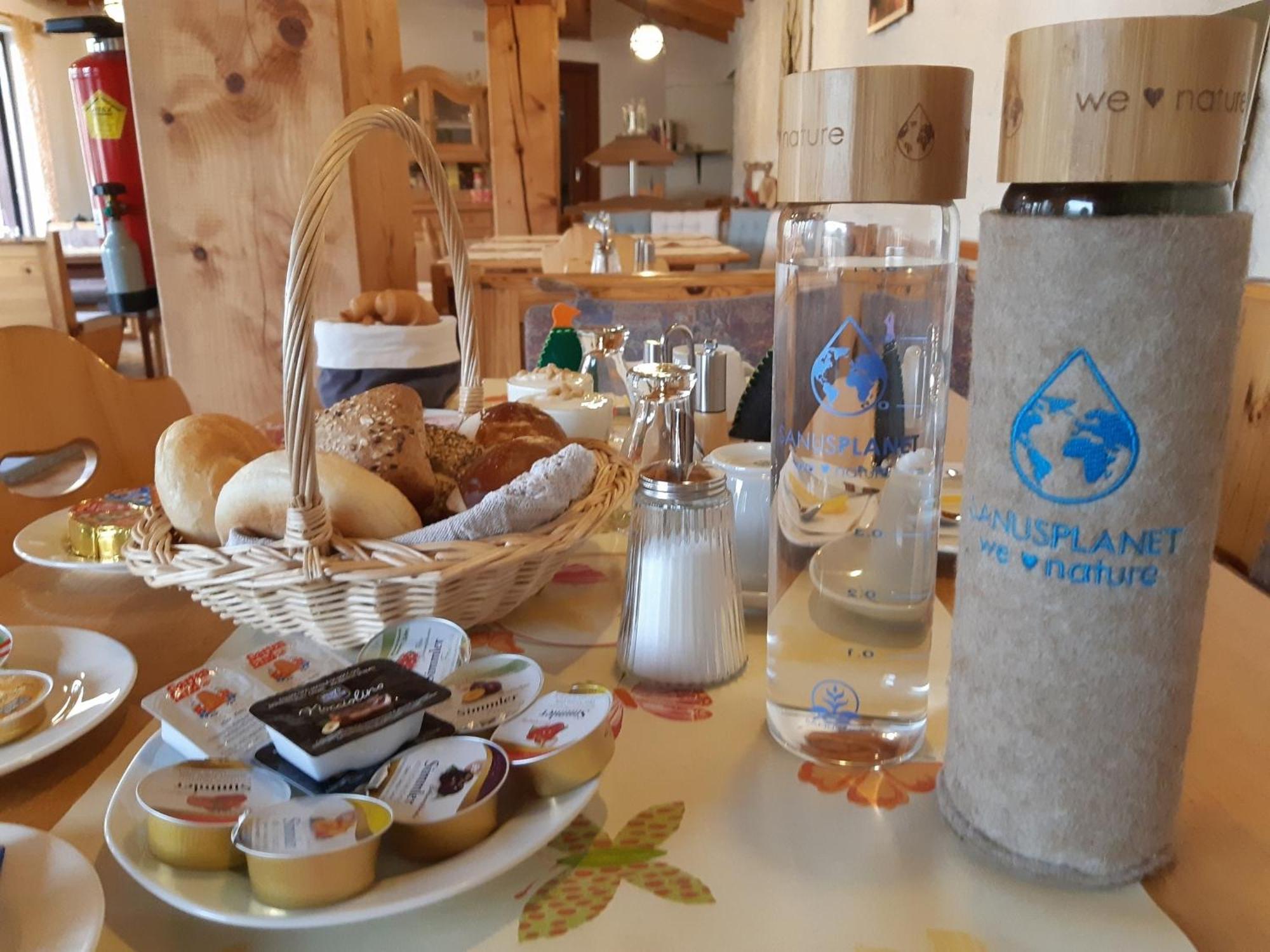 App 1 - Farbennest Mit Fruehstueck Teekueche, Sommerbergbahnen Inkl Tannheim Exteriér fotografie